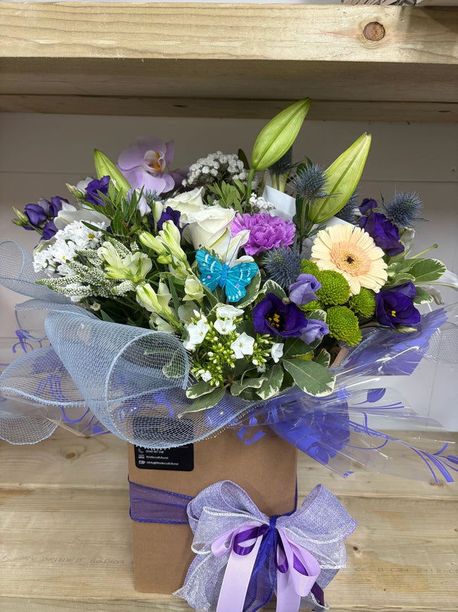 Hand-Tied Deluxe (Mothers Day) Bouquets