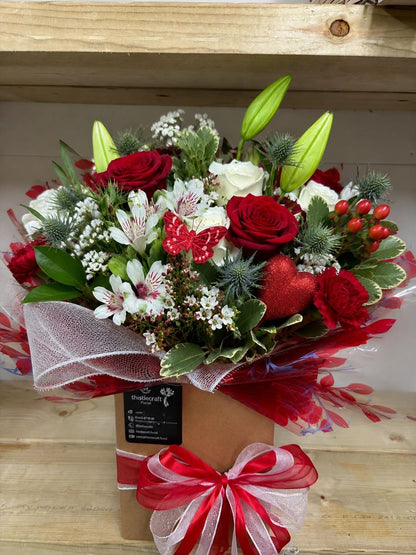 Hand-Tied Deluxe (Valentines Day) Bouquets