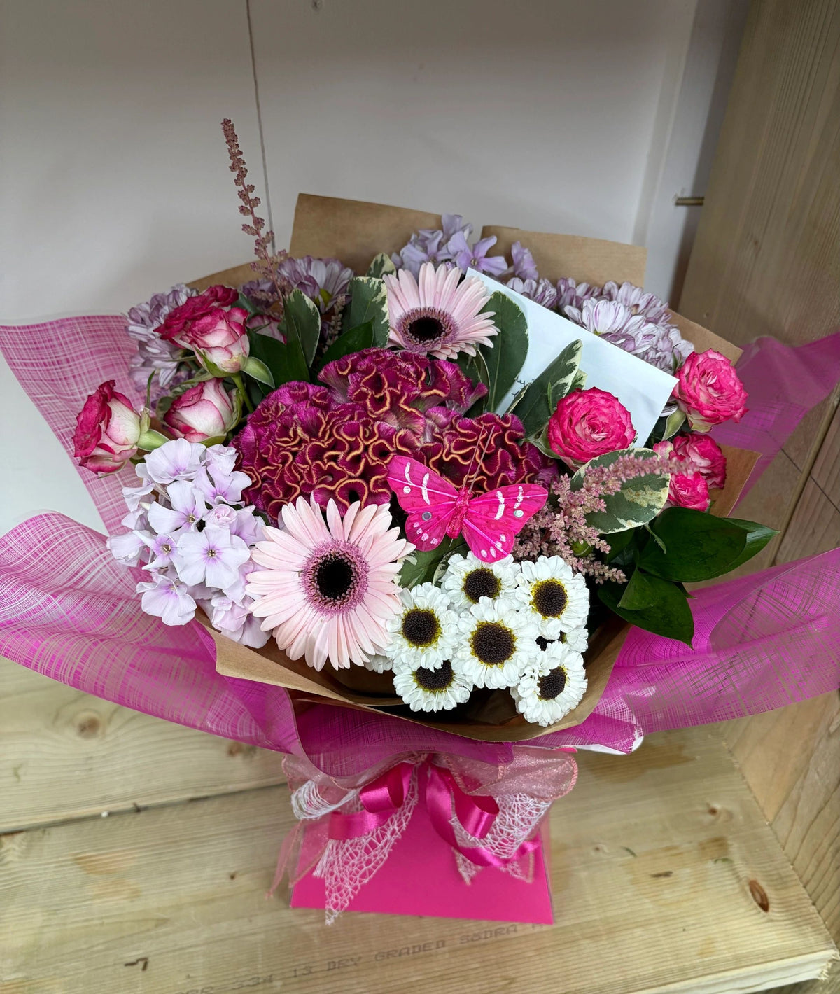 Hand-Tied Luxury (Valentines Days) Bouquets